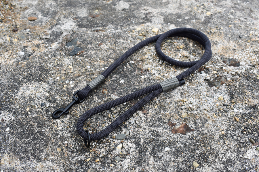 Anthracite Rope Lead